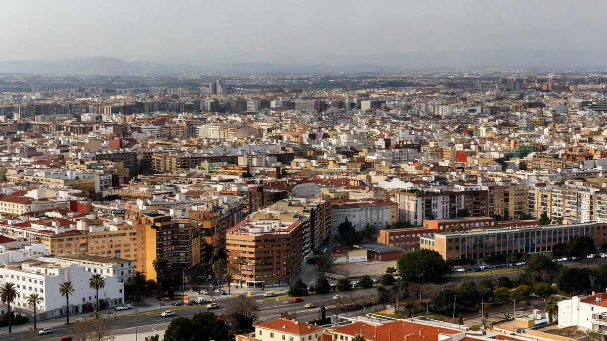 Valencia: casi 1.000 pisos ocupados a la venta con grandes descuentos