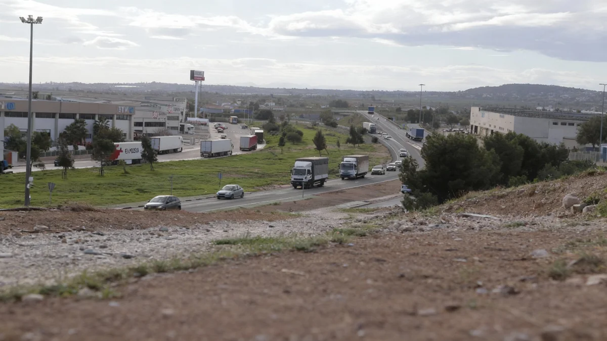 Camp de Túria pide desdoblar la A-7 y crear una nueva autovía R-3
