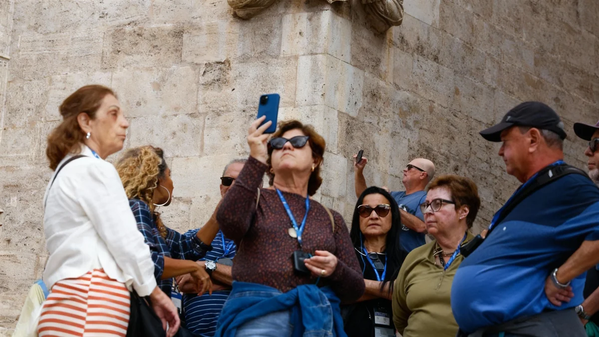 La percepción del turismo en Valencia cae a mínimos históricos