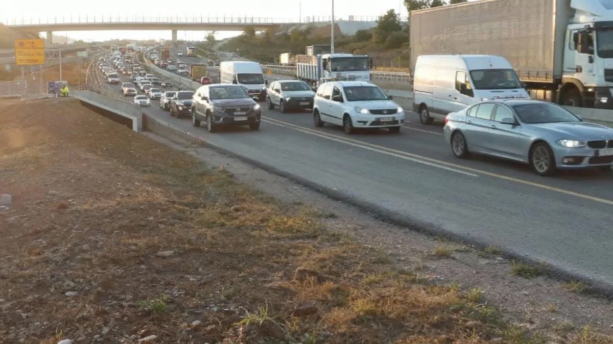Caos en la A-7: Obras de la DANA colapsan el bypass de Valencia
