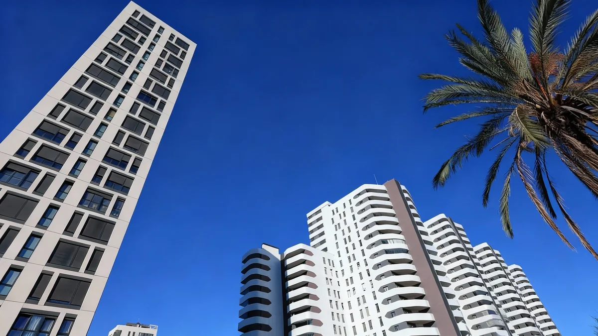 Alquilar en Valencia cuesta el doble que comprar una vivienda