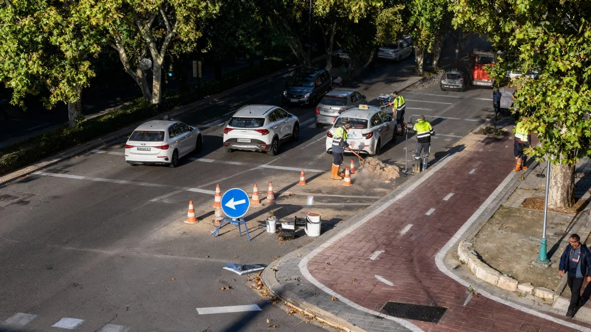 Vecinos de Benicalap exigen un nuevo instituto con 2.000 firmas