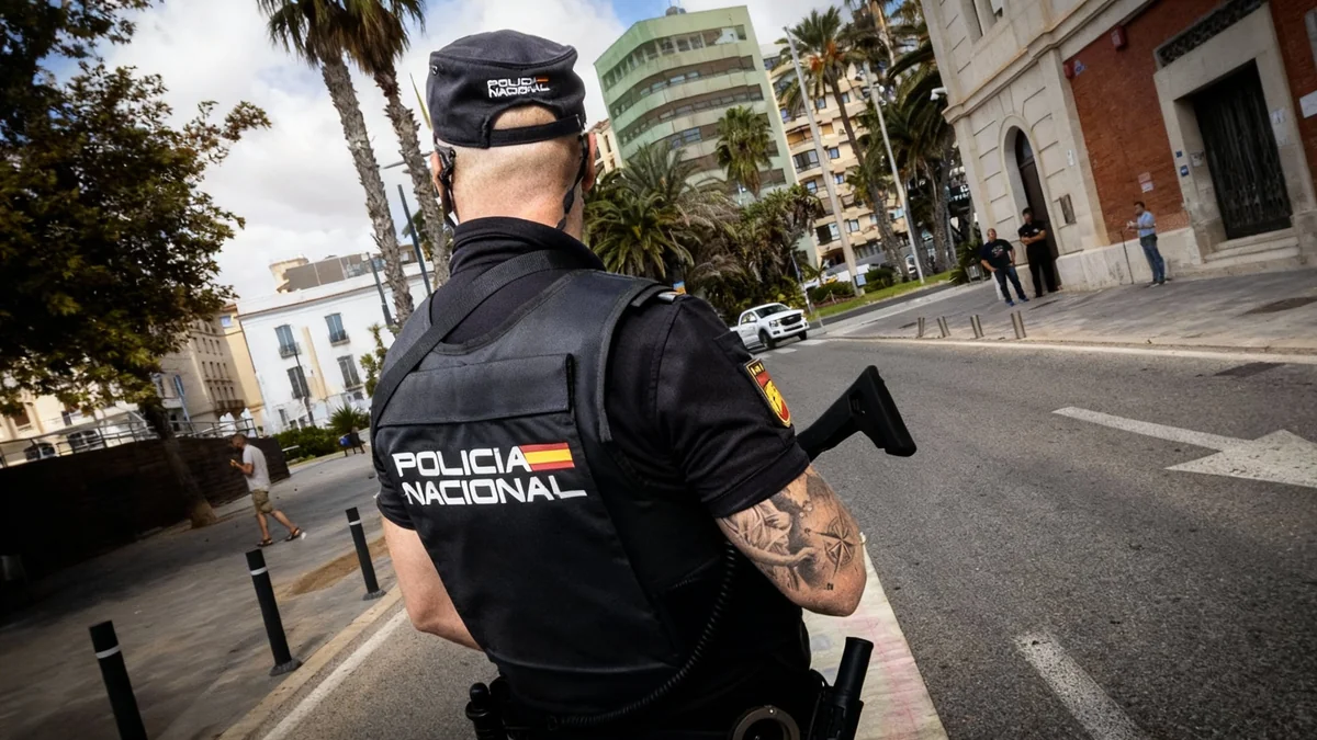 Un policía nacional en coma tras una brutal agresión en Vinalesa