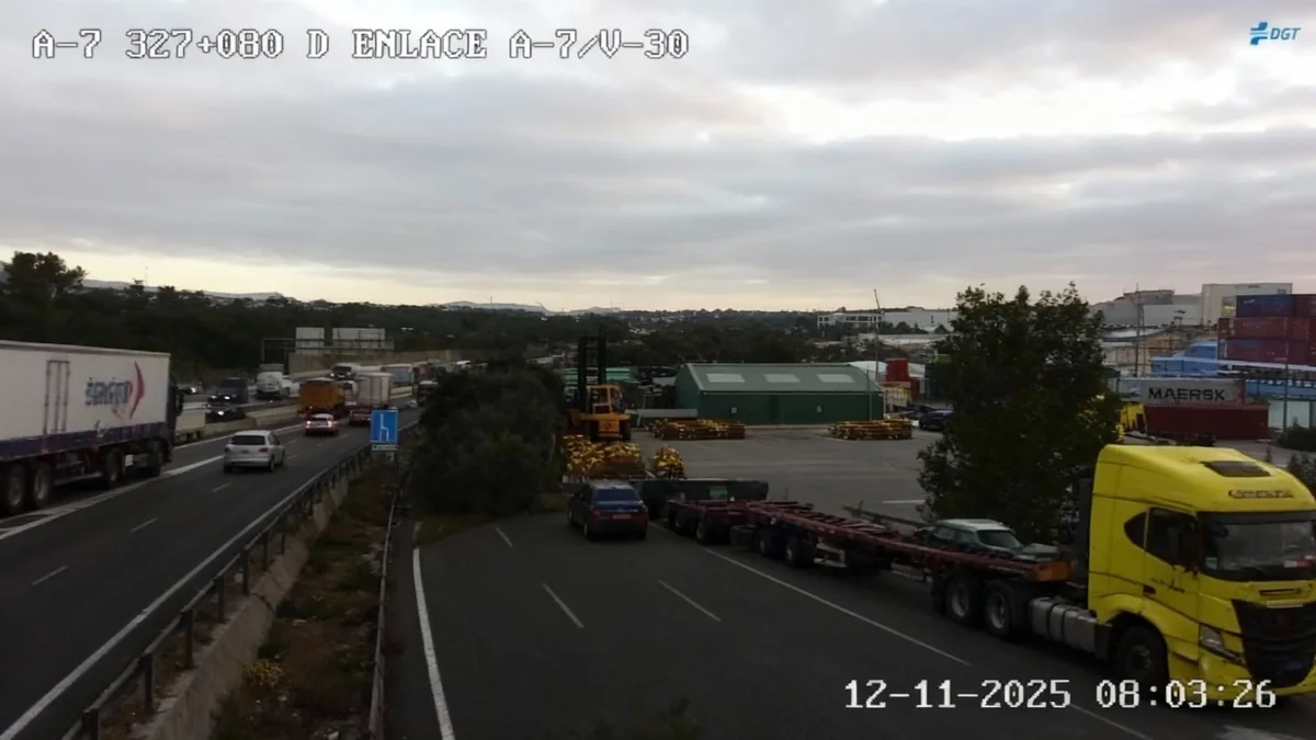 Las principales vías de Valencia registran 17 km de atascos