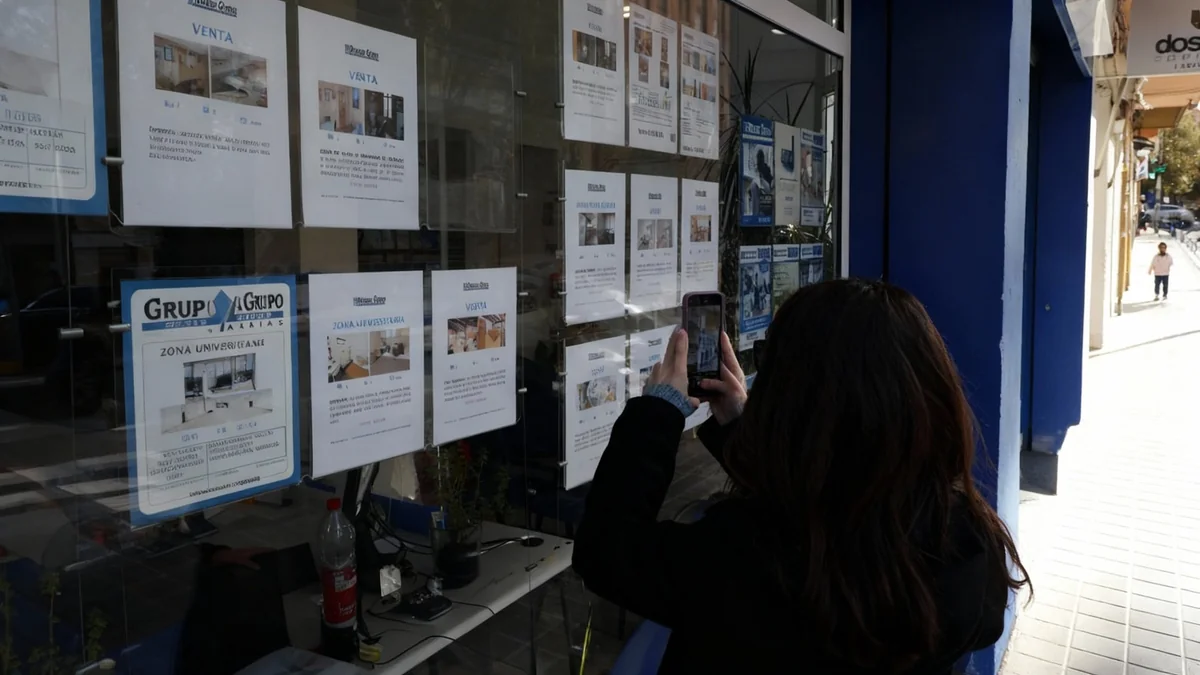 La venta de viviendas en València cae por precios récord