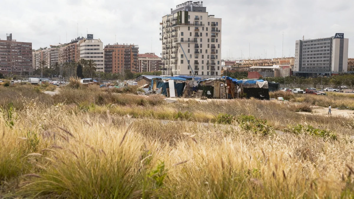 Valencia rechaza limitar el precio del alquiler en un tenso debate