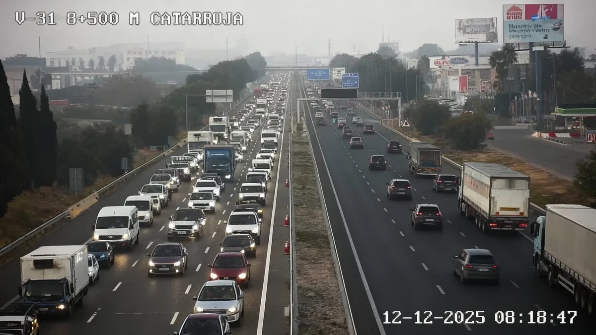 Accidentes en la Pista de Silla y AP-7 colapsan los accesos a Valencia